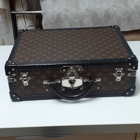 Louis Vuitton trunk travel case - Picture 3 of 4